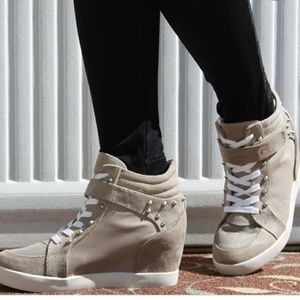 Woman High tops (New)